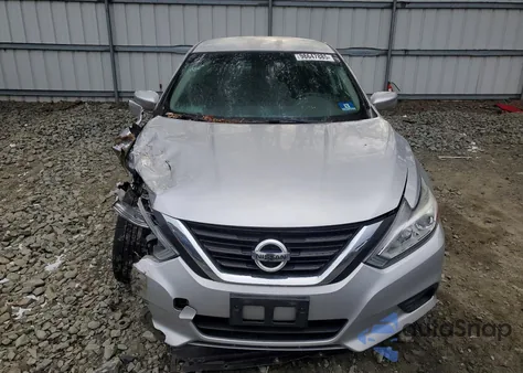 2018 Nissan Altima 2.5 из США, поврежденный, VIN 1N4AL3AP3JC266448